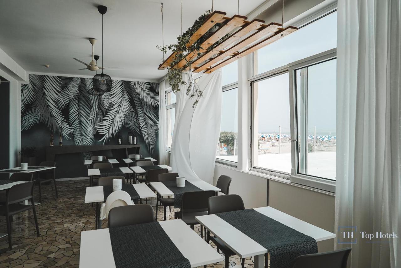 Nautic Beach Hotel Римини Экстерьер фото