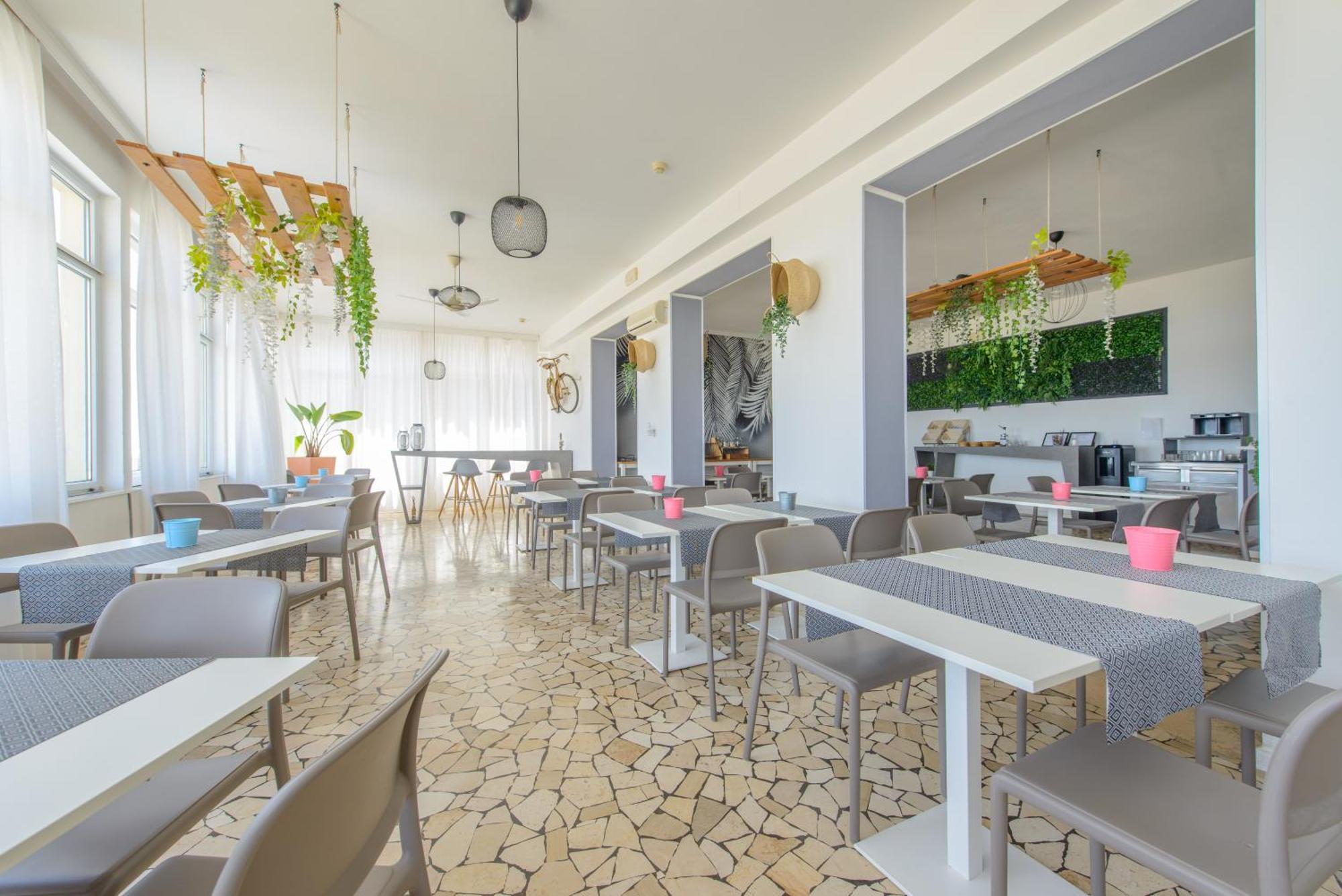 Nautic Beach Hotel Римини Экстерьер фото